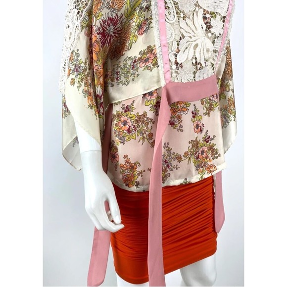 Tiny Anthropologie Side Tie Top Begonia Floral Blouse Square Neck Lace Kimono M - Picture 3 of 12